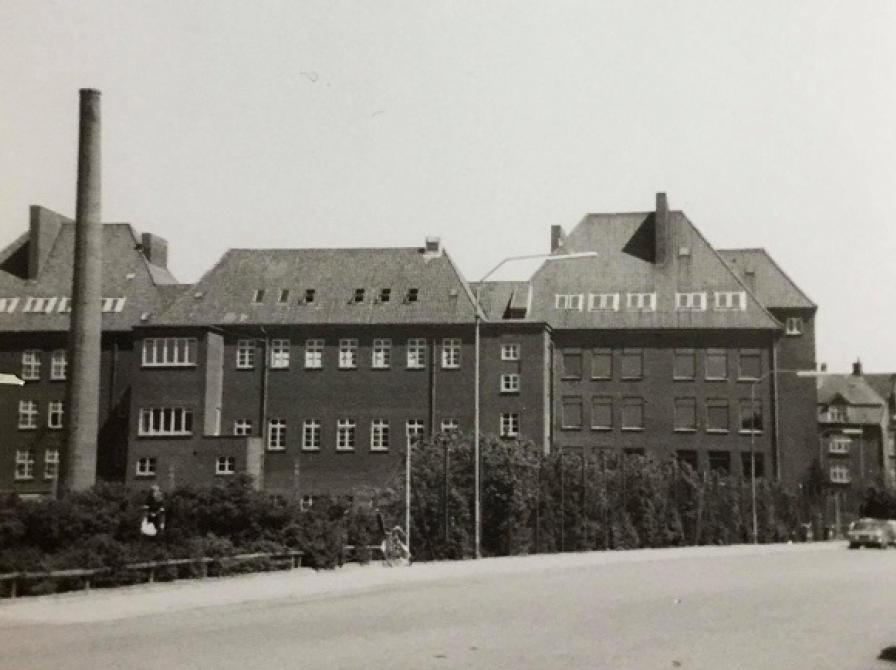 Nyboesgades Skole. (Fotograf: Flemming Hundevad Meng, 1973.)